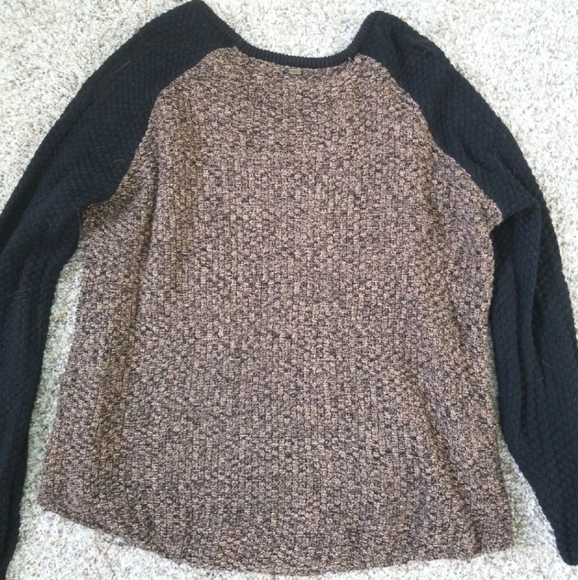 Sweater - Picture 4 of 5